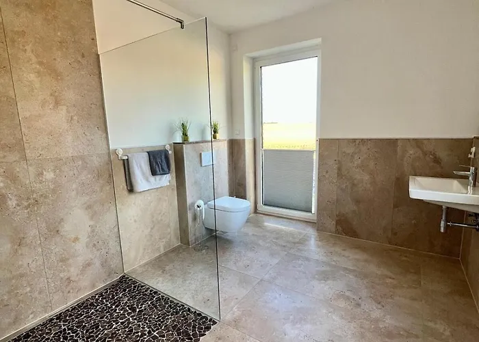 Moderne Neubauwohnung In Idyllischer Lage Stäbelow