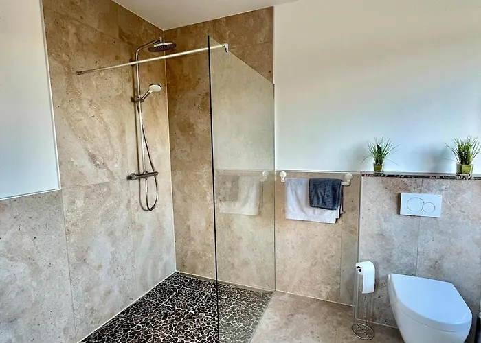 Moderne Neubauwohnung In Idyllischer Lage * Stäbelow